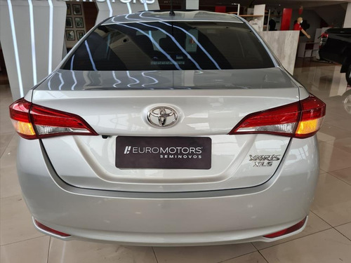 Imagem 5 de 14 de Yaris 1.5 16v Flex Sedan Xls Connect Multidrive
