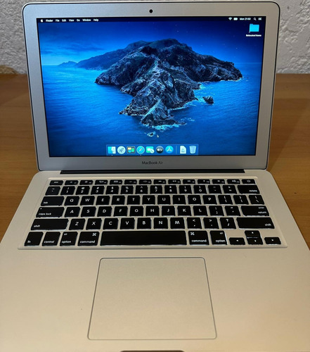 Apple Macbook Air 13.3, I5 Processor, 8gb Ram, 128gb