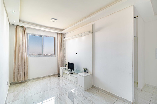 Apartamento De 2quartos , Todo Planejado, 1vaga Garagem