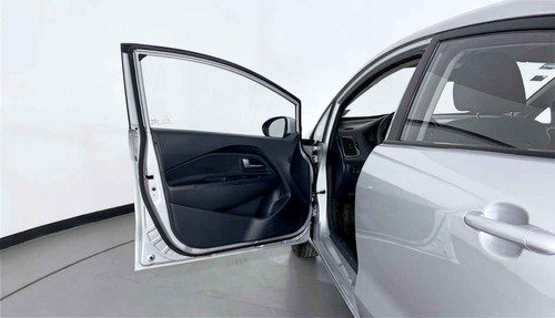 Imagen 13 de 15 de 106840 - Kia Kia Rio Sedan 2017 Con Garantía