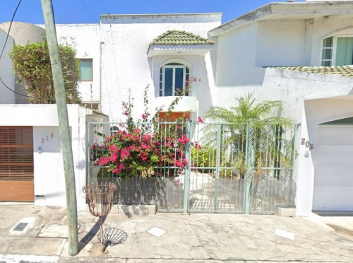 Sk16 - Casa En Remate Bancario En C. Sardina, Costa Dorada, Veracruz (65% Debajo Del Valor Comercial Solo Recurso Propio De Contado)
