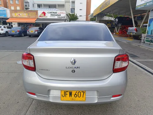 Renault Logan 1.6 Authentique