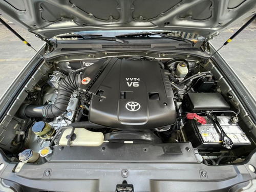 Toyota 4runner V6 4x4