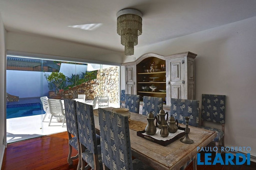 Imagem 4 de 15 de Casa Assobradada - Alto De Pinheiros - Sp - 532231