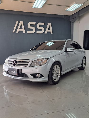 Mercedes Benz  C320 2009