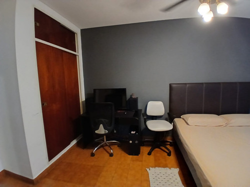 Casa De 3 Ambientes C/opcion A 3er Dormitorio En Pb Y 1er Piso Con Garage, Patio, Balcones, Quincho Y Parrilla