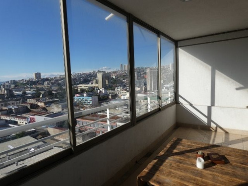 Imagen 18 de 29 de Departamento, Valparaiso, Vista Al Mar, Soleado. 3d/2b/1e.