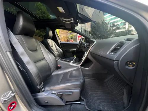 Volvo XC60 2.5 T5 Awd Summum