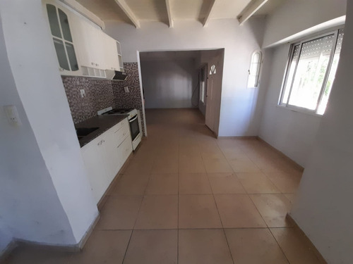 Imagen 13 de 20 de En Venta Casa Modernizada Barrio Anchorena