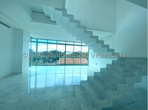 Iluminado Apartamento En Venta En Altamira Sl