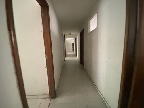 Imagen 5 de 30 de Comercial En Chapinero Central Rah Co: 23-847