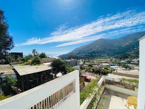 Encantadora Casa En El Corazón De Zapallar