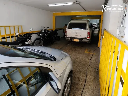 Bodega En Venta En Avenida 33. Cod V775312