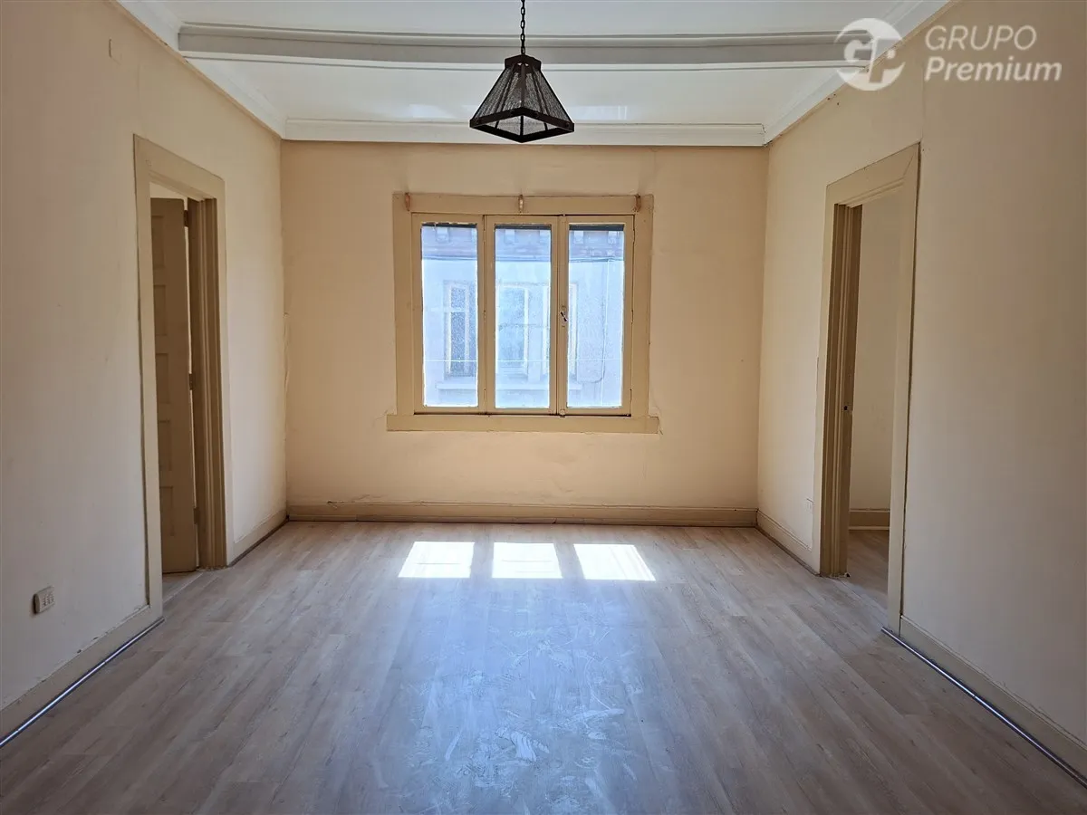 Imagen 1 de 21 de Casa En Venta De 6 Dorm. En Santiago