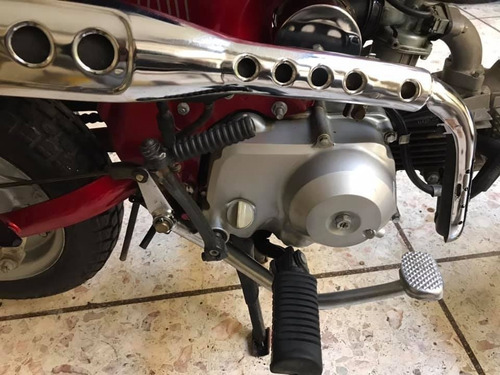 Imagen 8 de 10 de Honda Dax St 70