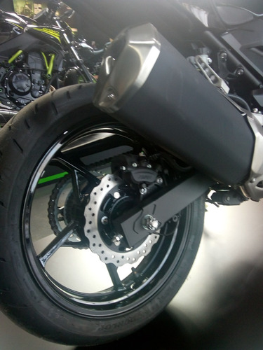 Imagen 9 de 25 de Kawasaki Z400 0km Financiacion Disponible Sobre Contado Ya!