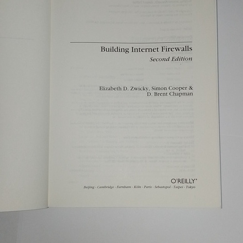 Building Internet Firewalls - Zwicky, Cooper Y Chapman (Usado)