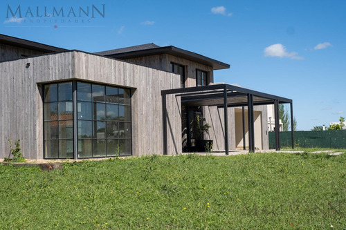 Casa En Venta El Milord, Pilará | Mallmann Propiedades