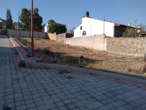 Venta De Terreno En Colinas Del Bosque