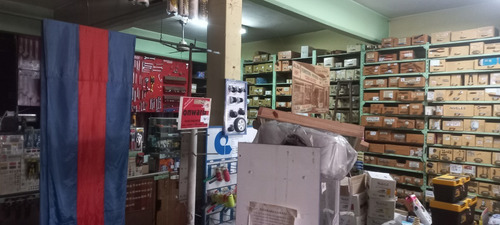 Imagen 7 de 13 de Se Escuchan Ofertas!! Nuevo Valor!! Venta De Fondo De Comercio Y Alquiler De Local Comercial De 200 M2 Totalmente Armado, Instalado Y Equipado Para Ferretería