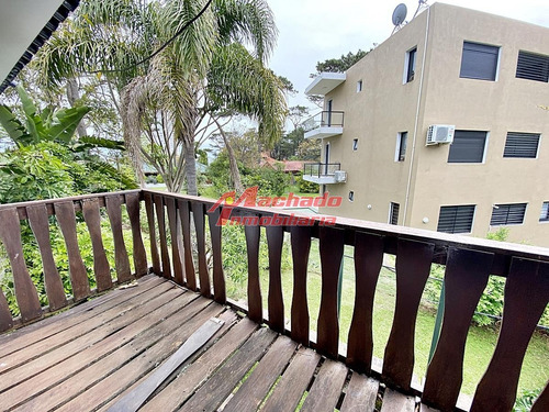 Hermosa Casa En Venta En Playa Mansa- Ref: 5740