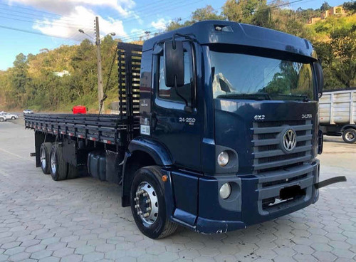 Imagem 2 de 10 de Volkswagen Constellation 24250
