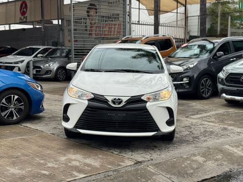 Toyota Yaris 1.5 Core At Sedan Cvt