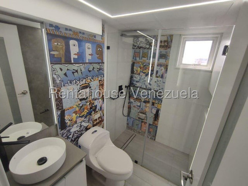Pent House Duplex Totalmente Remodelado Con Vista Al Avila En El Rosal Mls# 26-56 Francis Zeppieri
