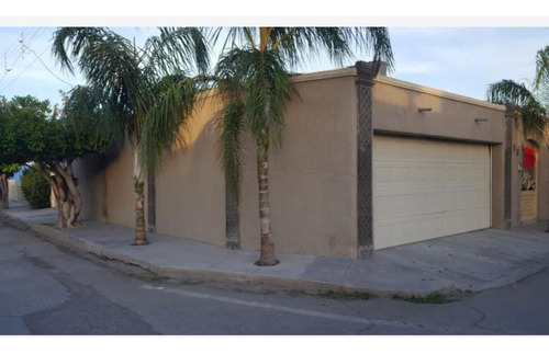 Casa En Venta En Colonia Navarro Torreón, Coahuila