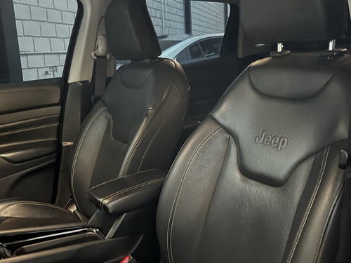 Jeep Compass LONG. T270 1.3 TB 4x2 Flex Aut.
