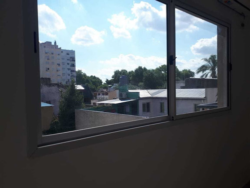 Imagen 8 de 14 de Venta Departamento Semipiso 2 Amb C/ Balcon V. Pueyrredon