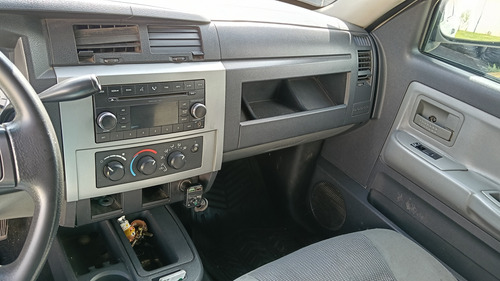 Dodge Dakota Crew cab 4x2 3.7L T/A
