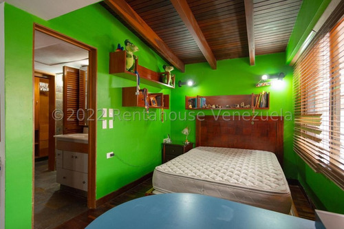 Colinas De Los Ruices !! Espectacular Quinta 802 M2 Terreno, 650 M2 Const., 4 Hab, 2 Estudios, 6 Baños, 4 Pe, Bar, Parrilera, Planta Eléctrica, Hermosas Áreas Verdes Y Sociales. Una Verdadera Joya !!