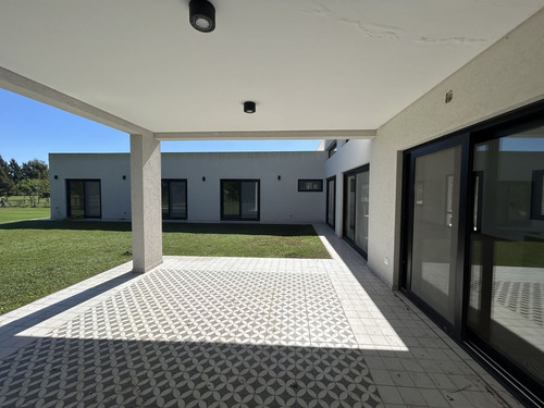 Venta Casa A Estrenar Fincas De San Vicente Golf Con Piscina