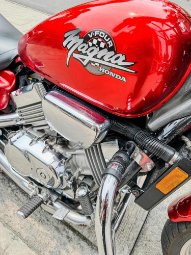 Honda Magna 750 Tour