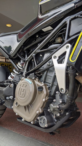 Husqvarna Svartpilen 401 Mod.2020