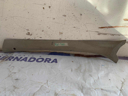 Moldura Superior De Parabrisas Chevy 2005-2012.