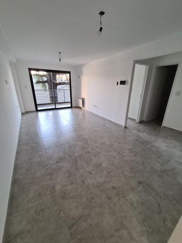 Imagen 23 de 30 de Departamento De Dos Ambientes, En Venta. Morón. Excelente Terminaciones.