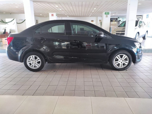 Imagen 3 de 15 de Chevrolet Sonic 2017 1.6 Lt Mt