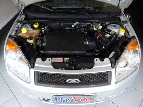 Fiesta 1.0 Flex Completo 2009 Prata