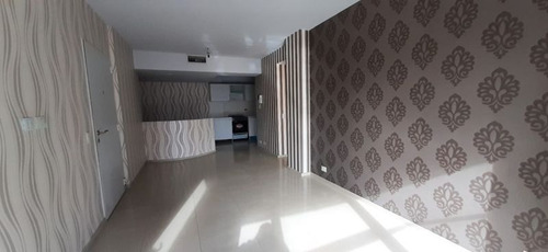 Imagen 3 de 17 de Departamento En Venta En Ramos Mejía