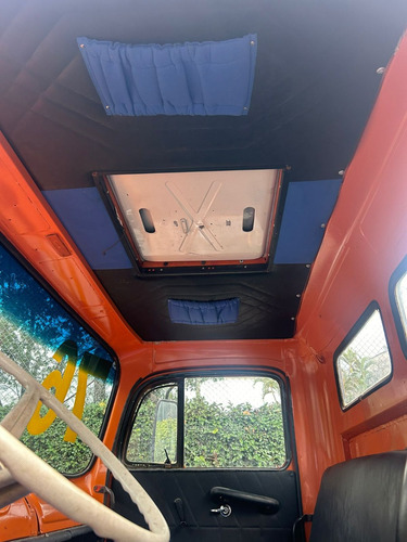 M.benz 1113 1976/76 6x2 Chassis