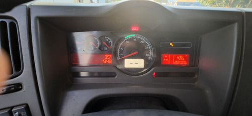 Imagen 14 de 25 de Renault 380 Automatico Mod 2013