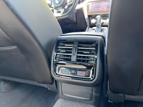 Volkswagen Passat 2.0 Tsi R-line 220cv