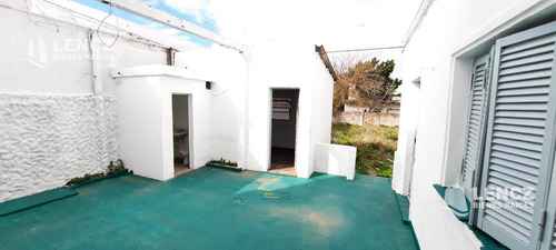 Casa - Ezpeleta Este- Apto Credito Hipotecario