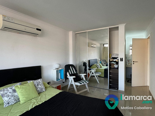 Departamento A La Venta En El Centro De Carlos Paz De 2 Dormitorios 2 Cocheras Y Pileta