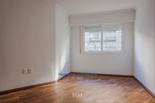 Apartamento En Venta De 3 Dormitorios En Rambla De Punta Carretas