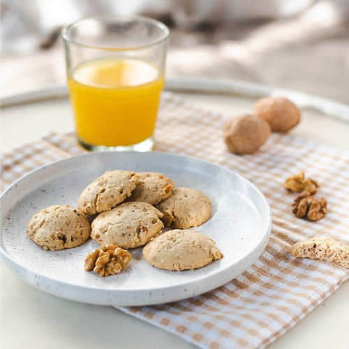 Imagen 2 de 9 de Galletitas Hgn Lovvit Sabor Nuez X 180g Sin Tacc