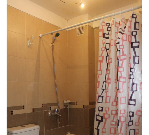 2 Ambientes Super Luminosos Y Excelente Ubicación.