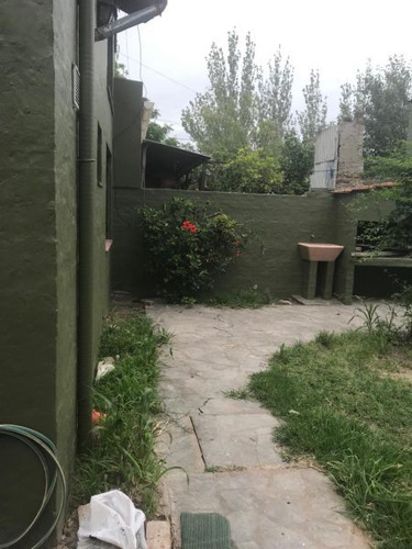 Casa En Venta En Lobos